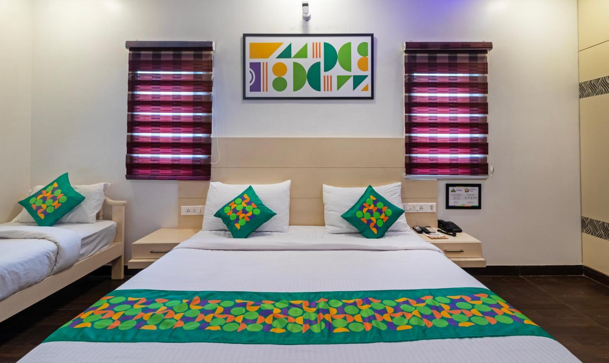 Hotel Treebo Empire Red Carpet, Near Taj Mahal Agra  Exterior foto